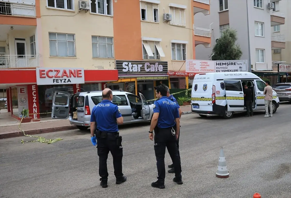 Antalya’da Kanser Hastası Kişi, Tedavi Gördüğü Hastane Önünde Ölü Bulundu