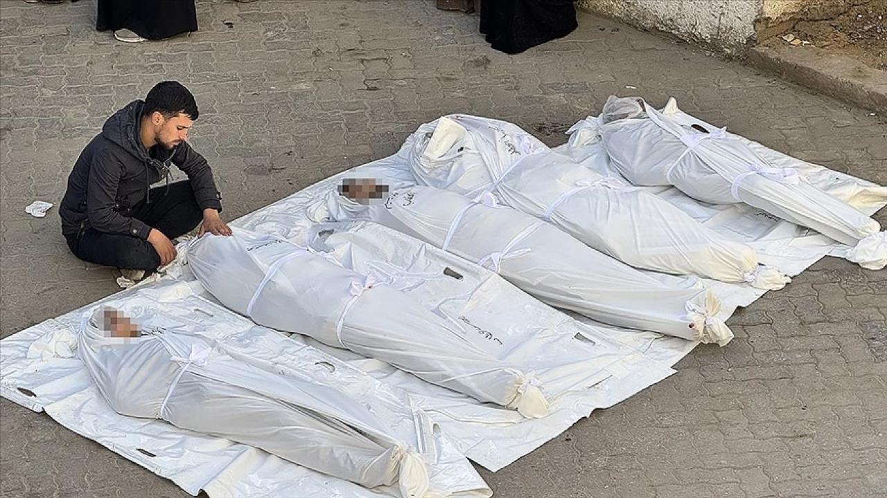 Katil İsrail’in Gazze Şeridi’ne düzenlediği saldırılarda 1’i çocuk 5 kişi öldü
